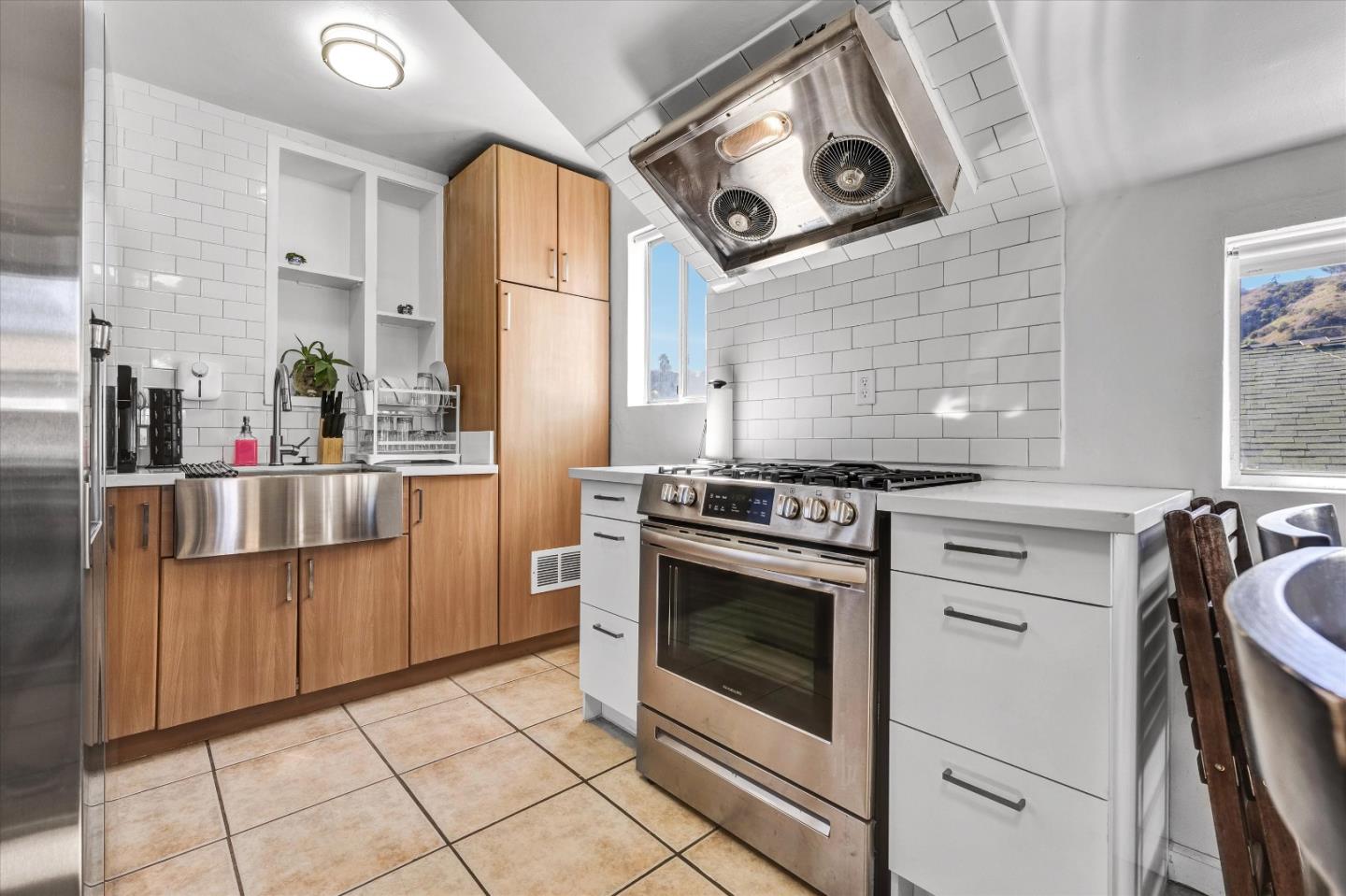 2405 Meadowvale Avenue