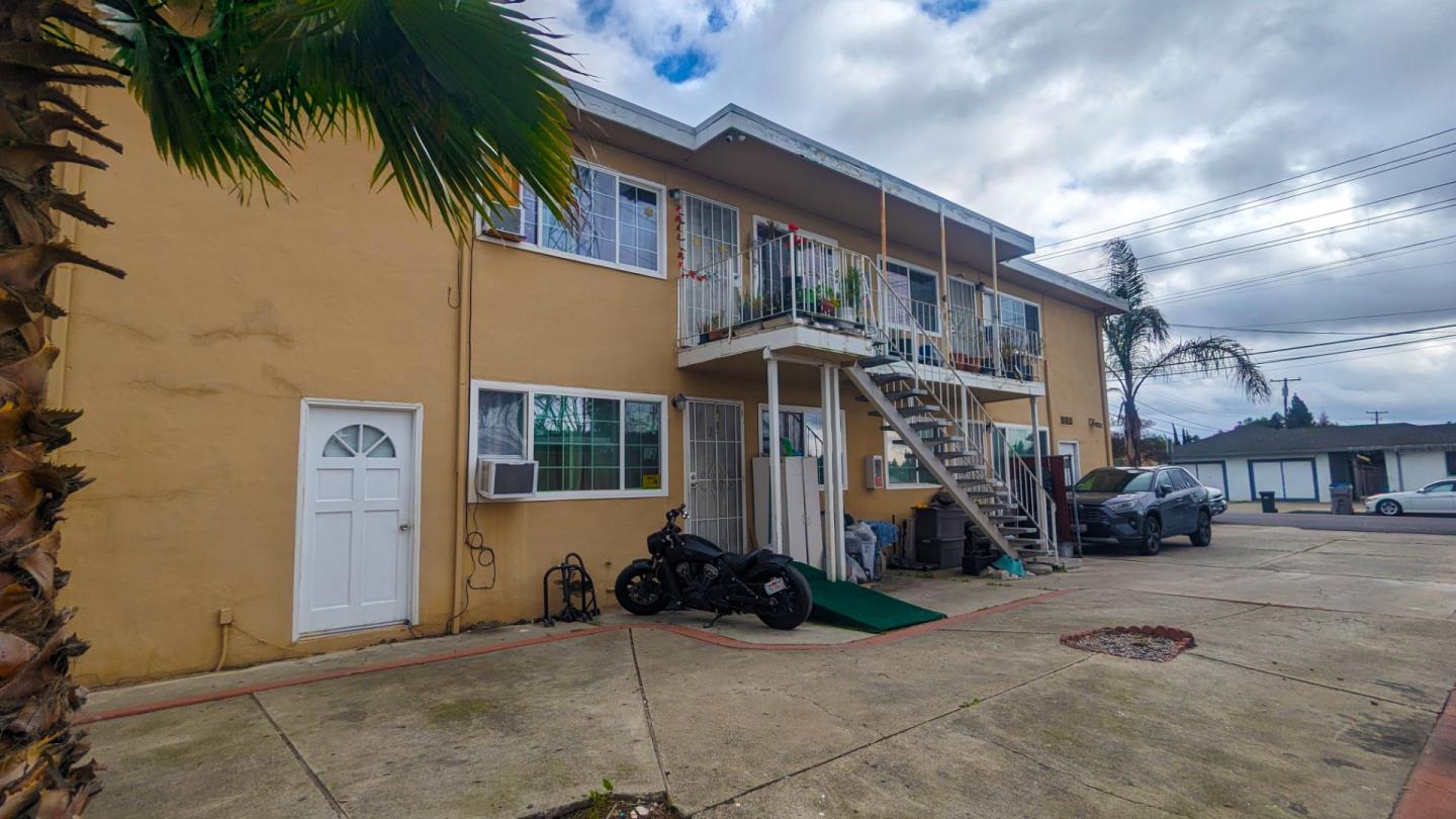 2529 Madden AVE
