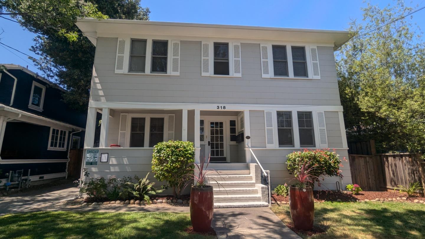 318 Emerson ST