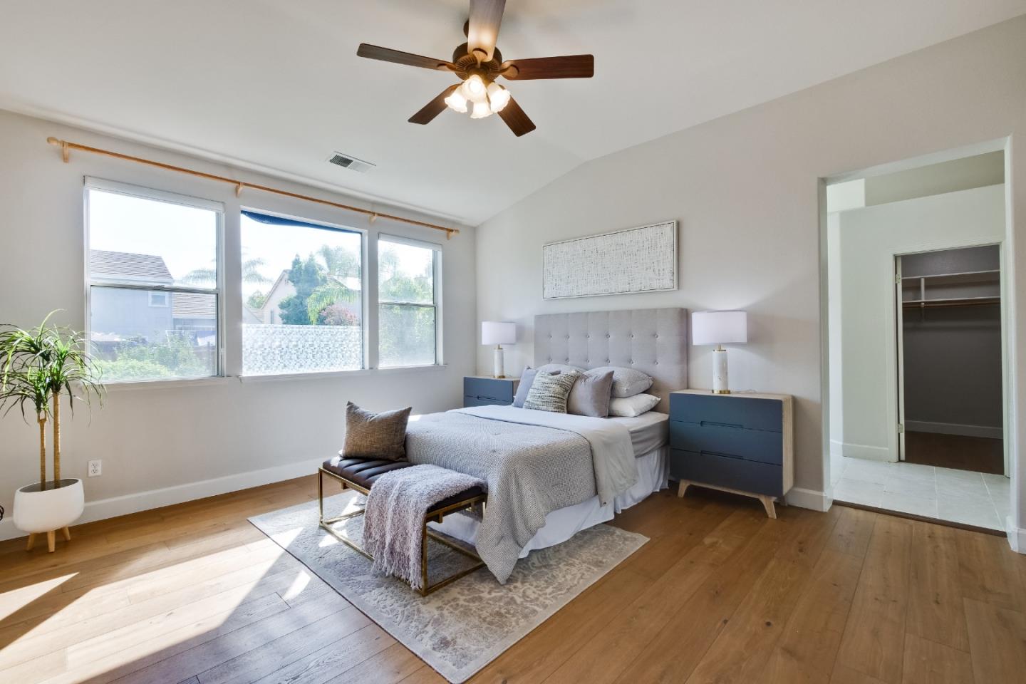 3322 Moulin Lane