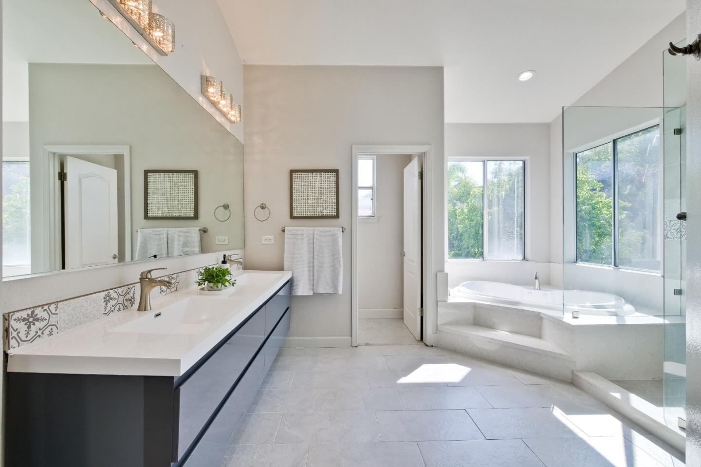 3322 Moulin Lane