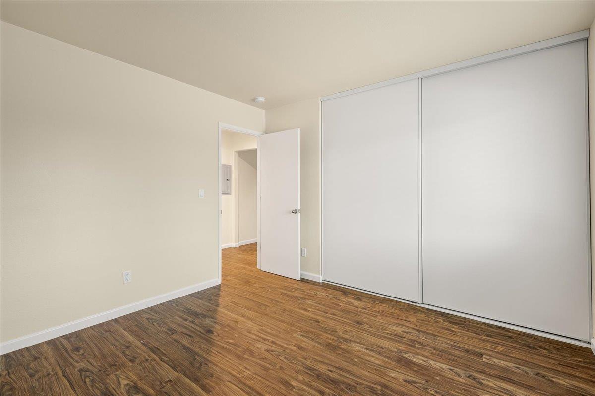 1182 Bismarck DR