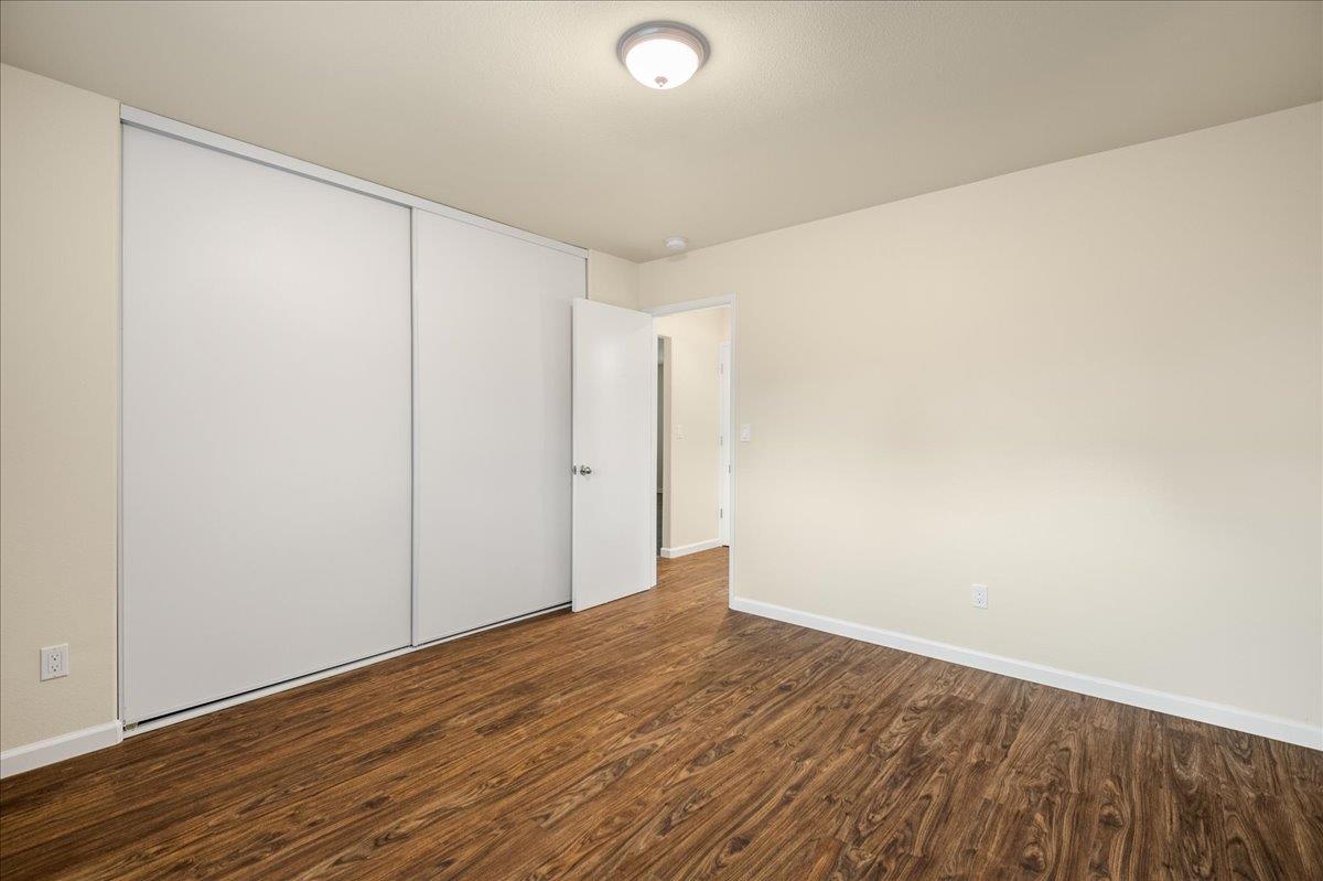 1182 Bismarck DR