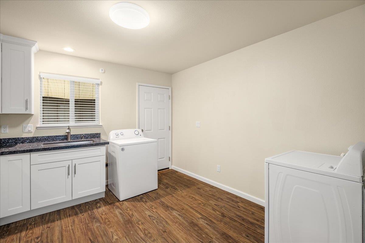 1182 Bismarck DR