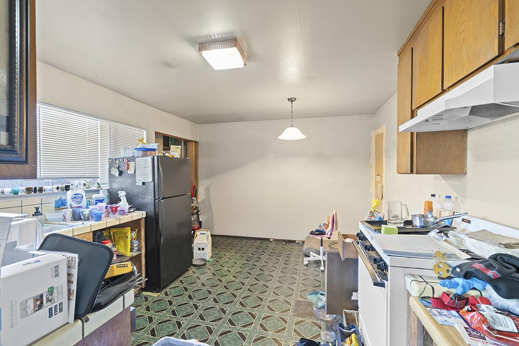 1171 Locust ST