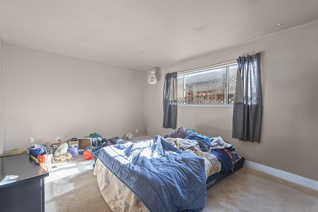 1171 Locust ST