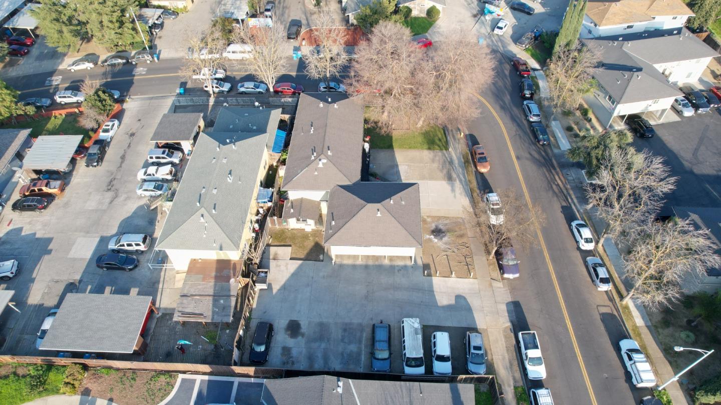 7487 Rogers Lane