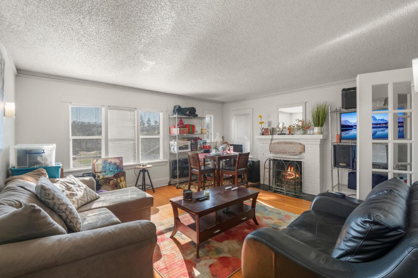 859-879 Villa Avenue