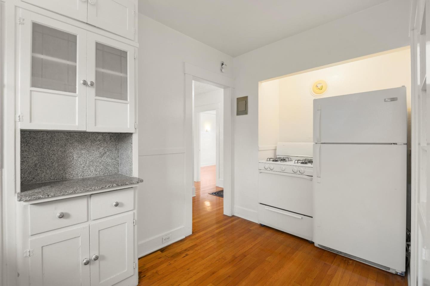 859-879 Villa Avenue