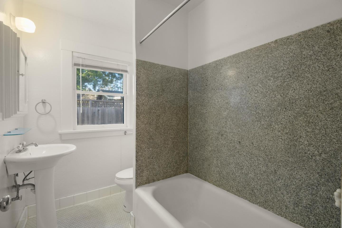 859-879 Villa Avenue