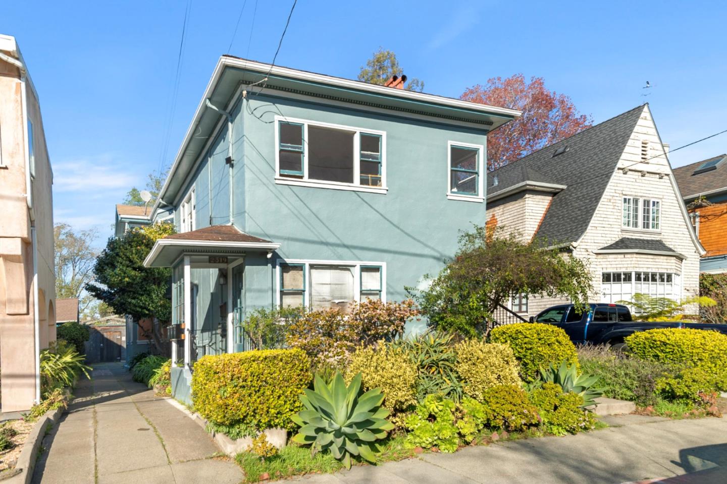 2319 Ward Street