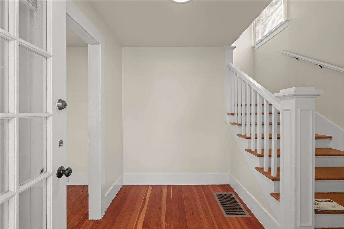 262 Hawthorne Avenue