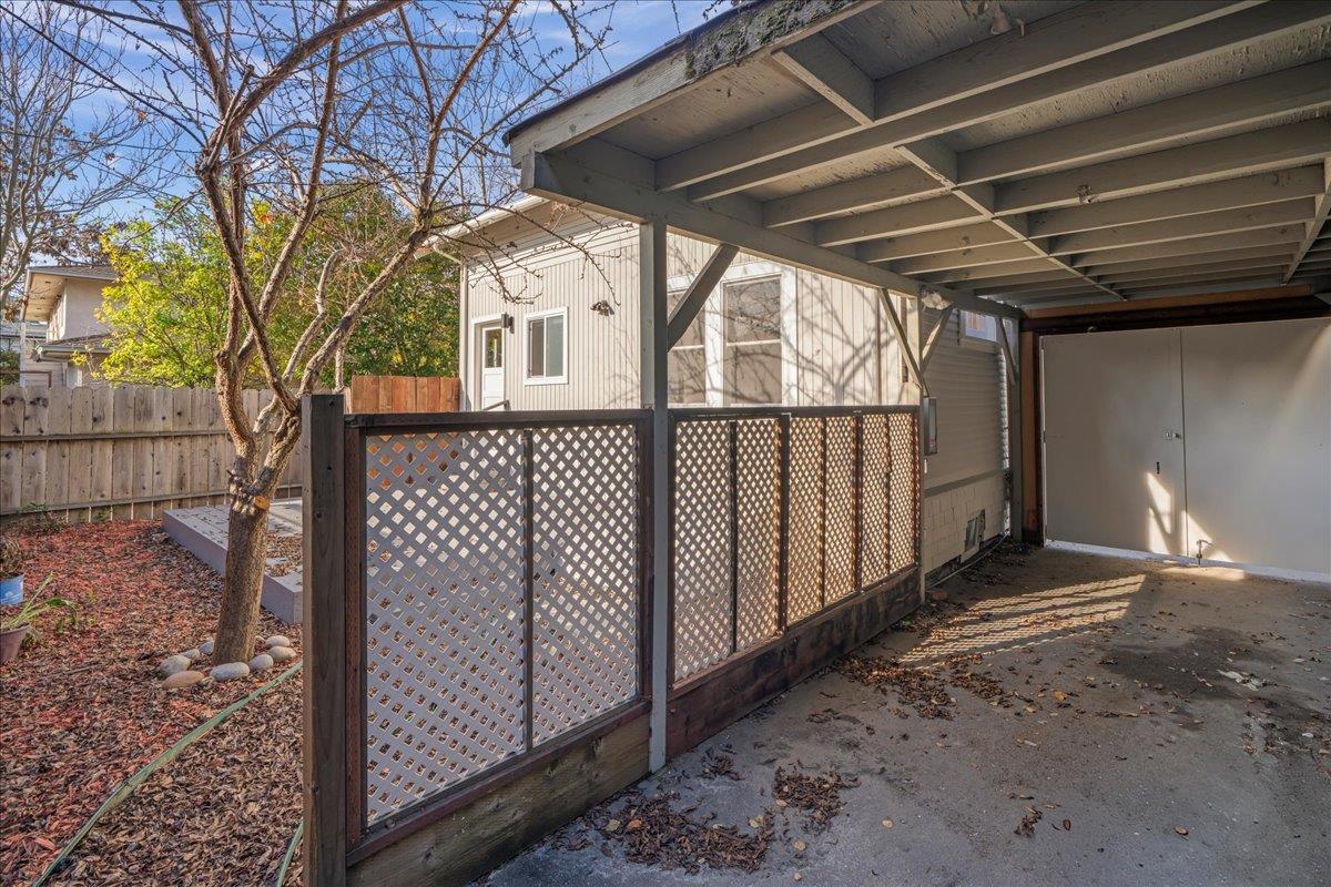 262 Hawthorne Avenue