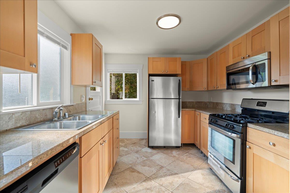 262 Hawthorne Avenue