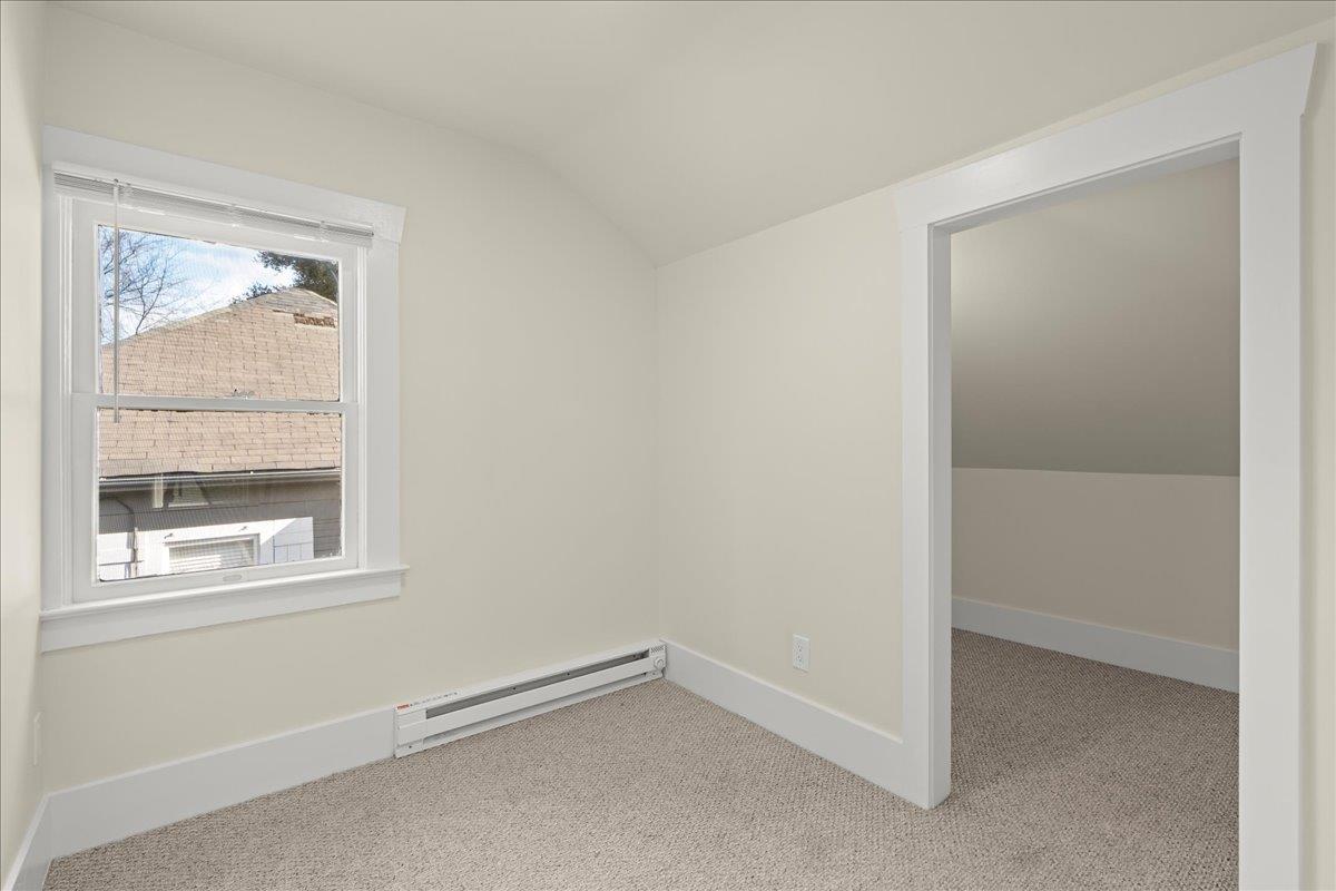 262 Hawthorne Avenue