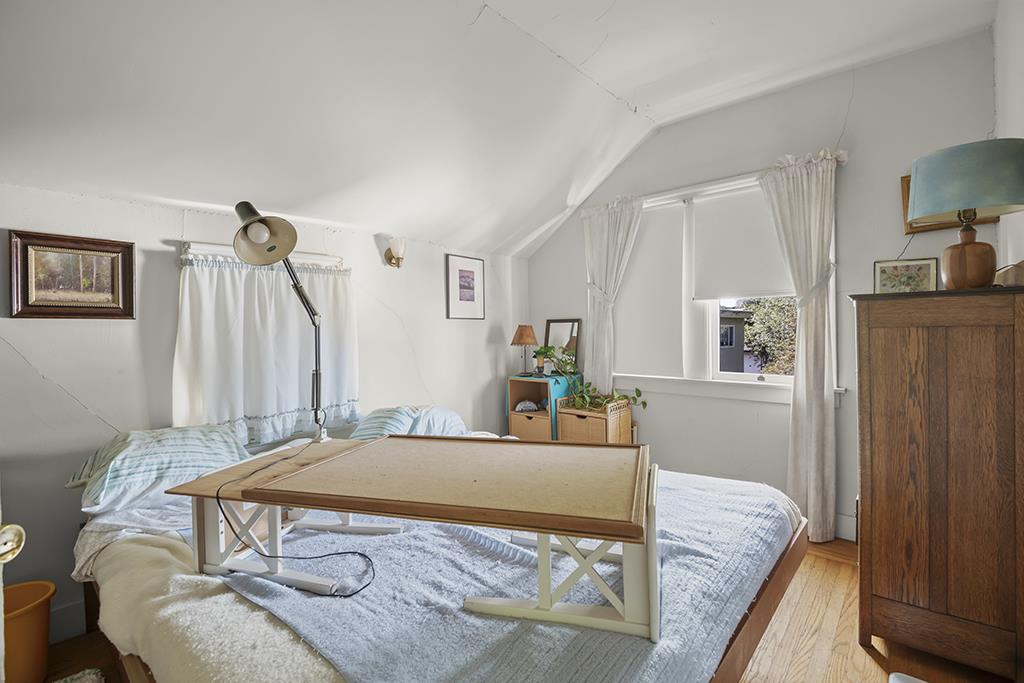 320-324 Athol Avenue