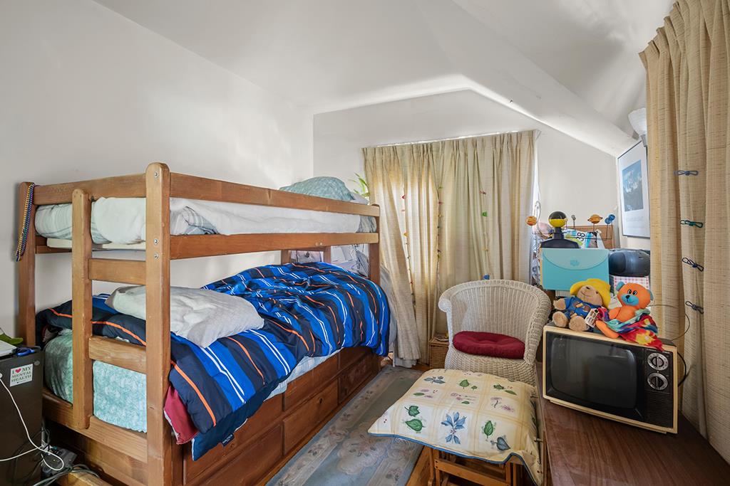 320-324 Athol Avenue