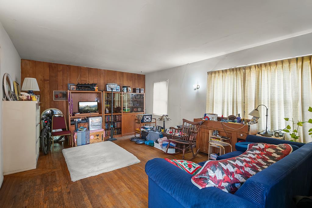 320-324 Athol Avenue