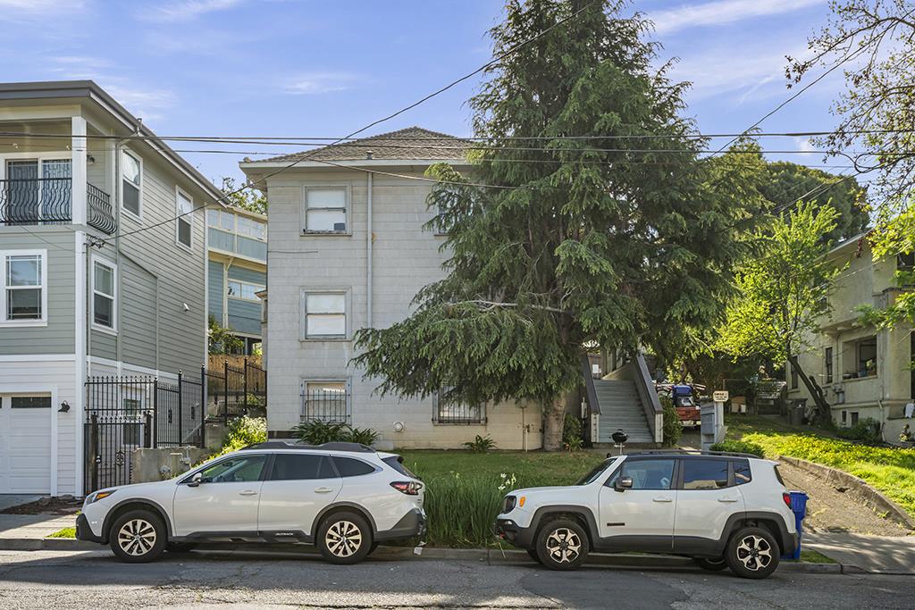 330 Athol Avenue