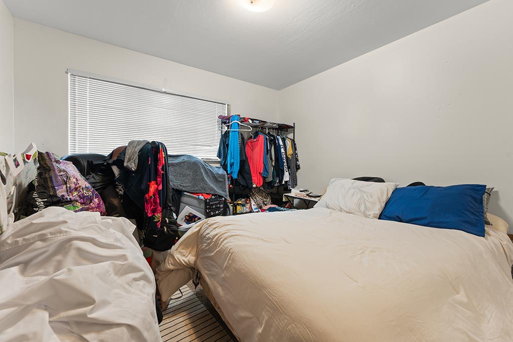 2100 Sahara Way