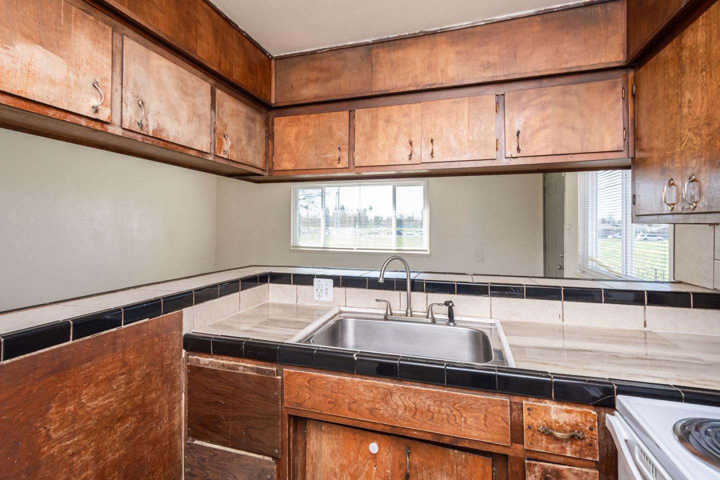 10 Nedra Court