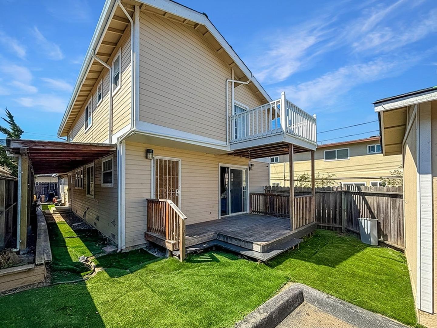 204 Sunset Boulevard