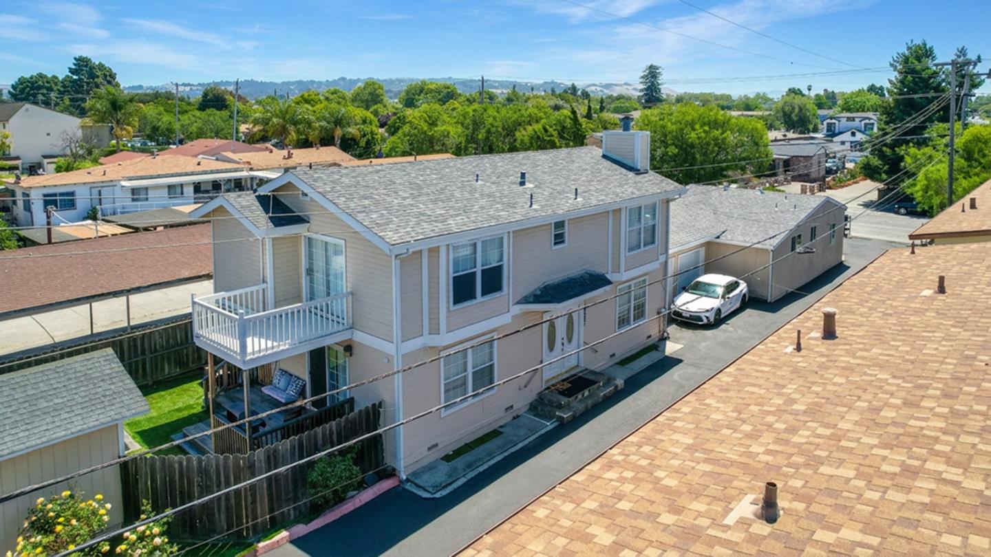204 Sunset Boulevard