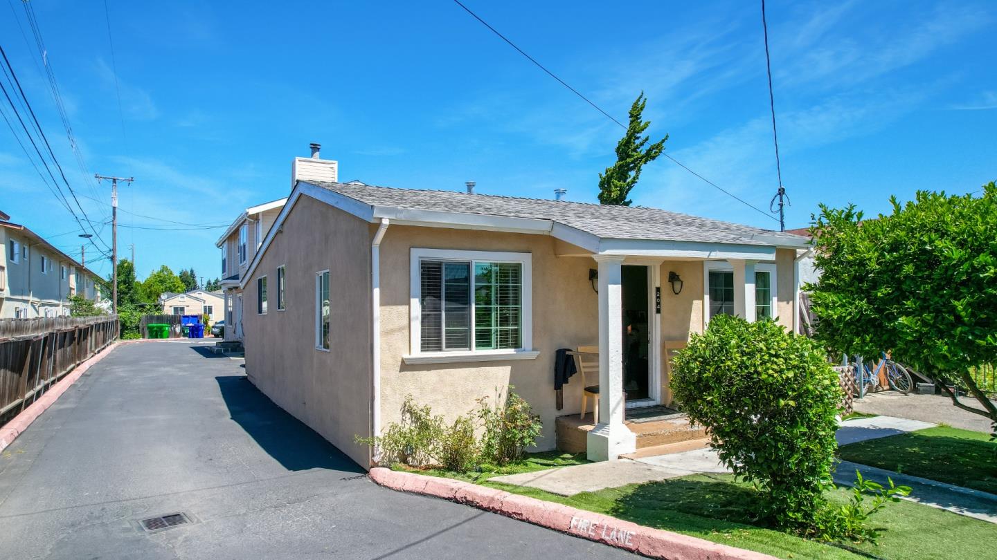 204 Sunset Boulevard