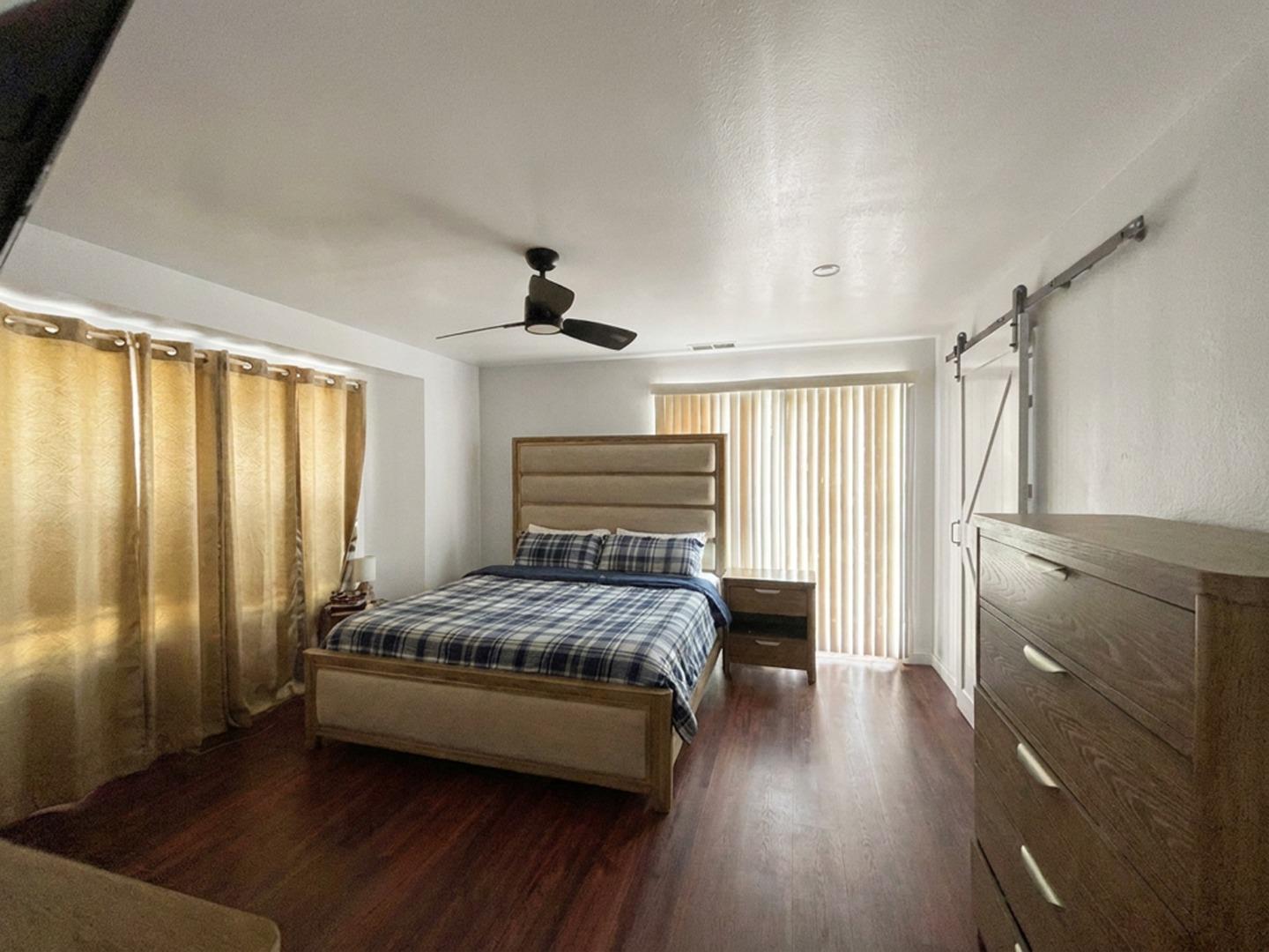 204 Sunset Boulevard