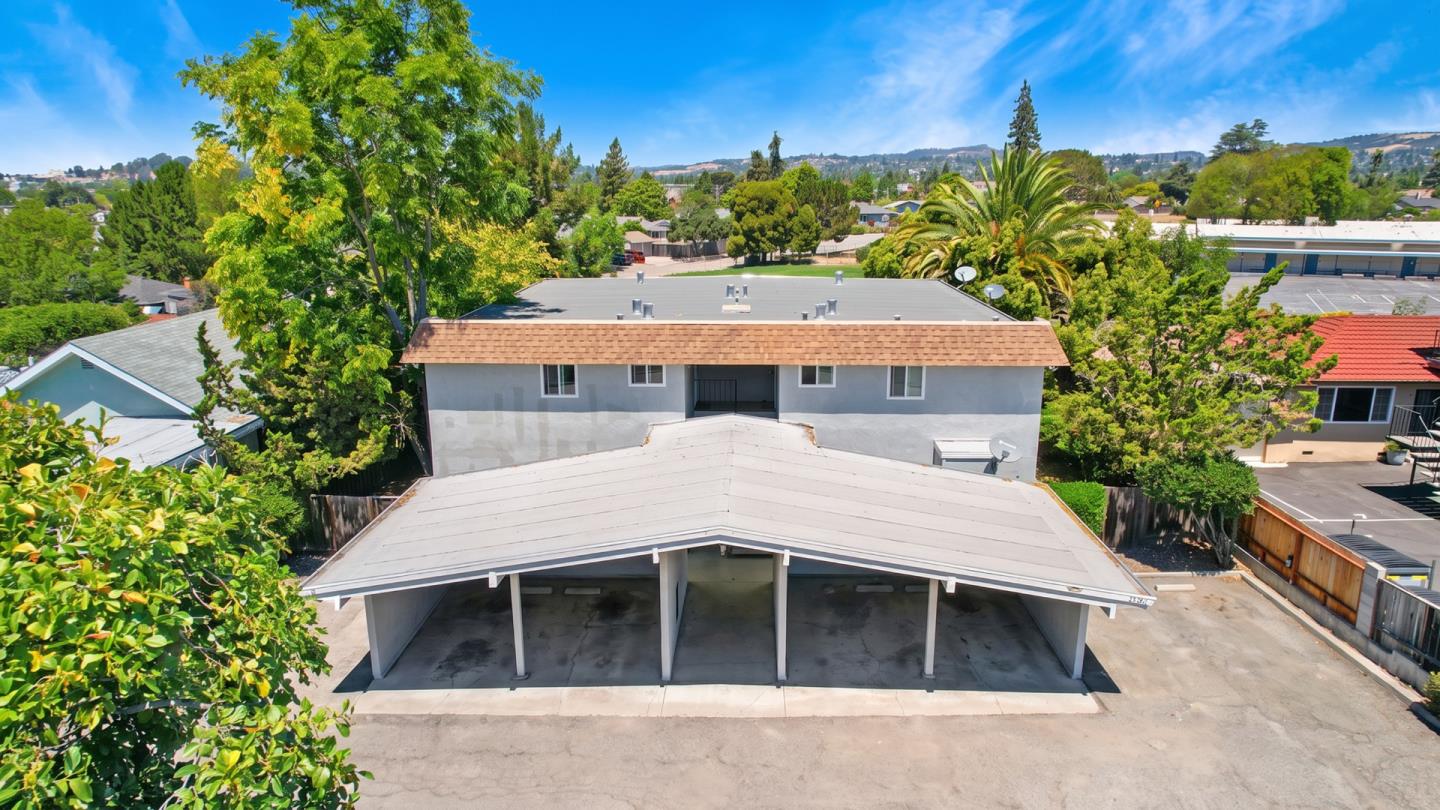 2536 Grove WAY
