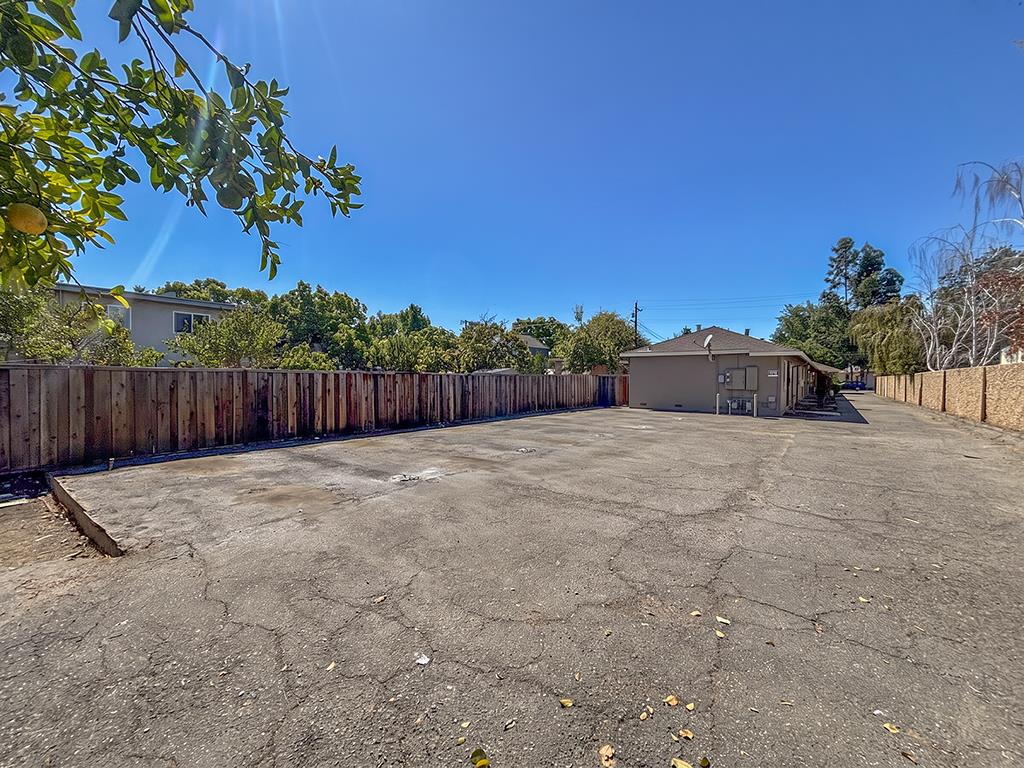 460 S Buena Vista AVE