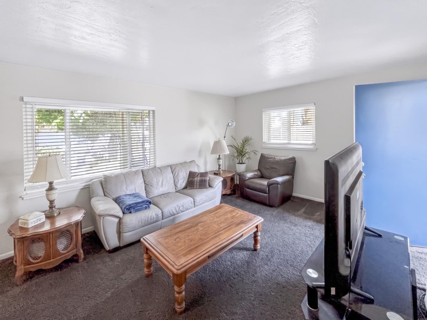 460 S Buena Vista AVE