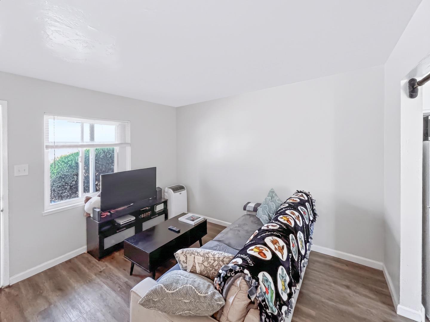 460 S Buena Vista AVE