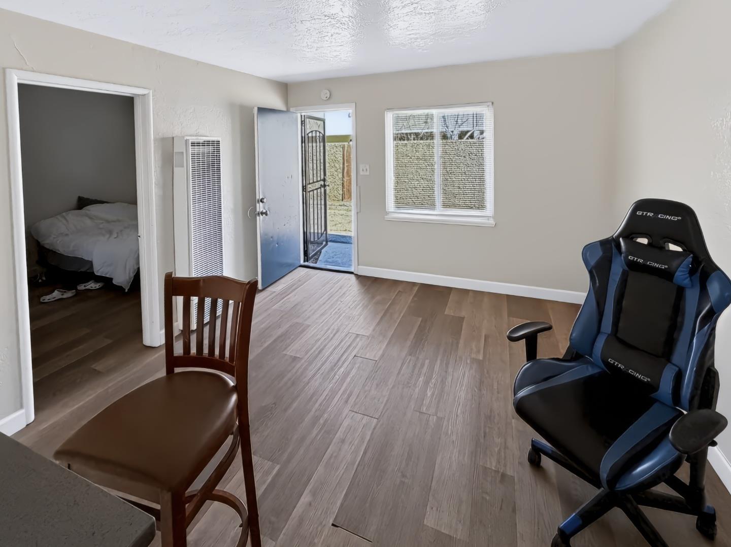 460 S Buena Vista AVE