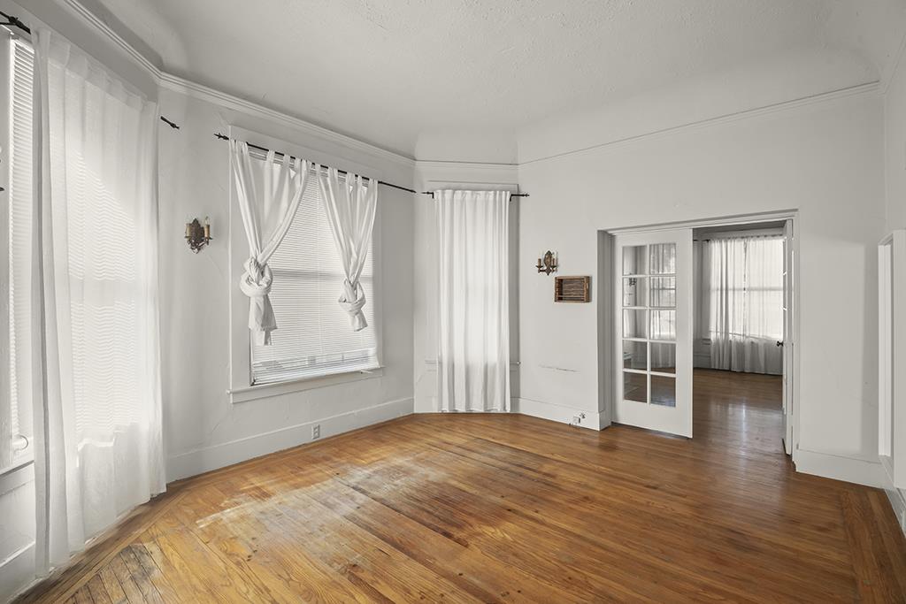 320-330 Athol AVE
