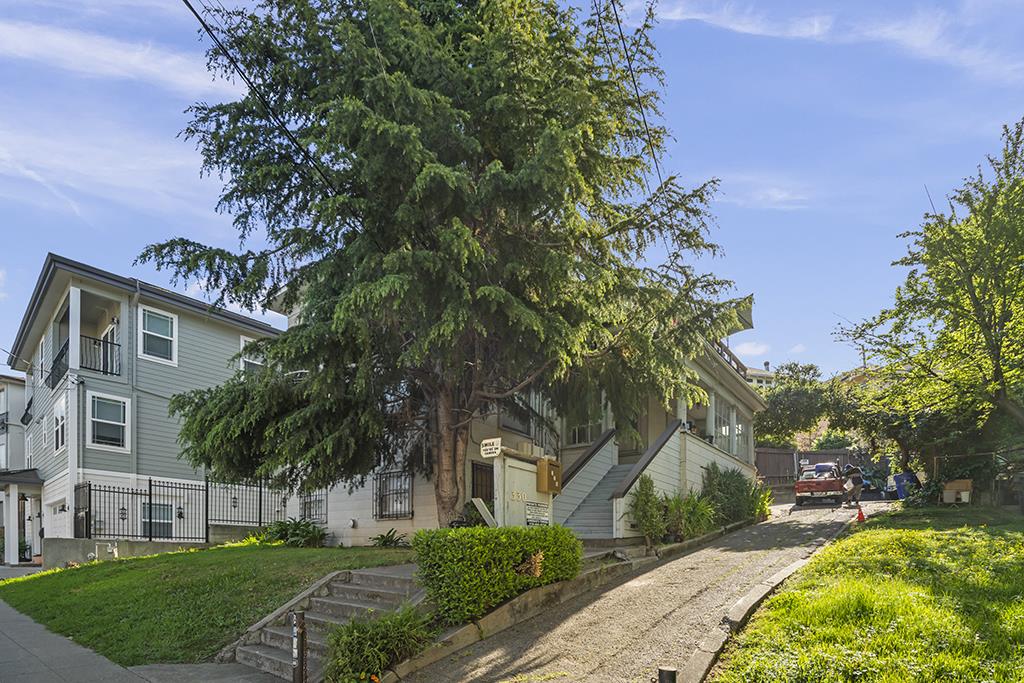320-330 Athol AVE