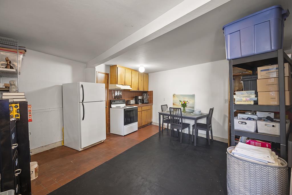 320-330 Athol AVE