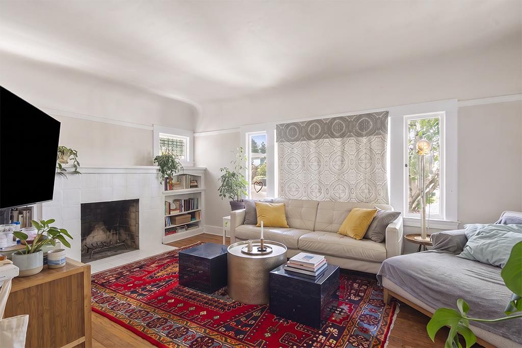320-330 Athol AVE