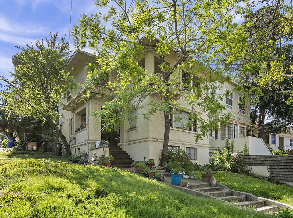 320-330 Athol AVE