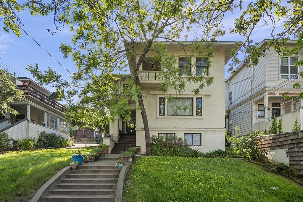 320-330 Athol AVE