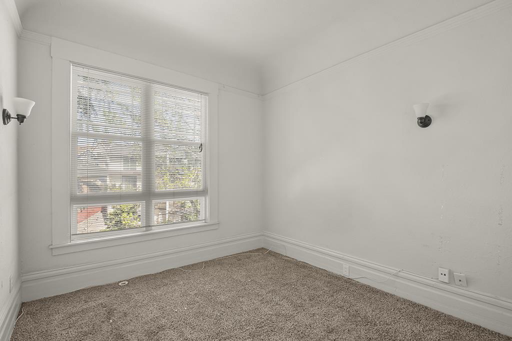 320-330 Athol AVE