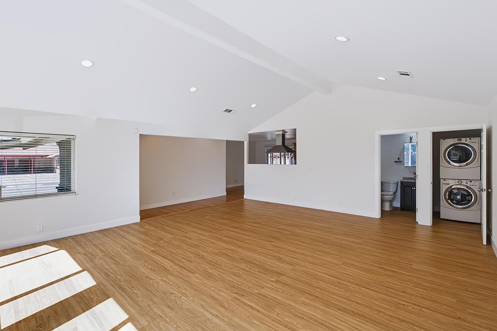 148 Walker DR