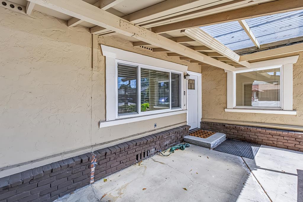 148 Walker DR