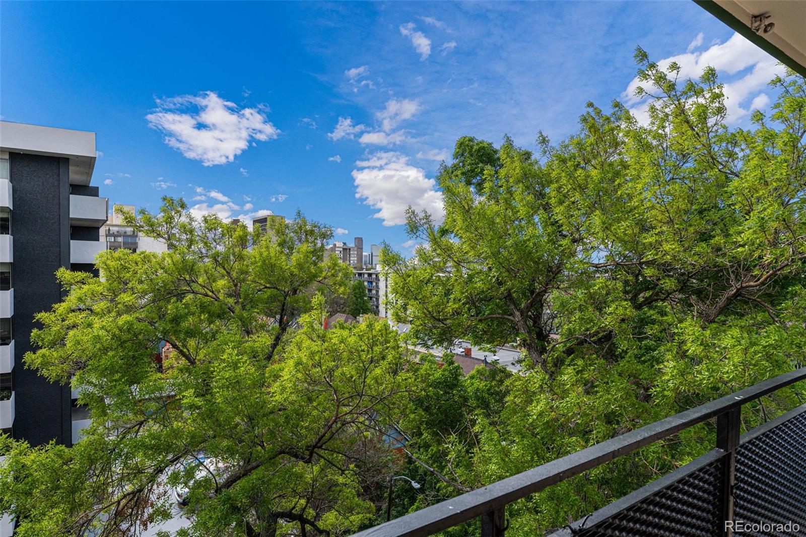 1200 Vine Street Unit: 7C