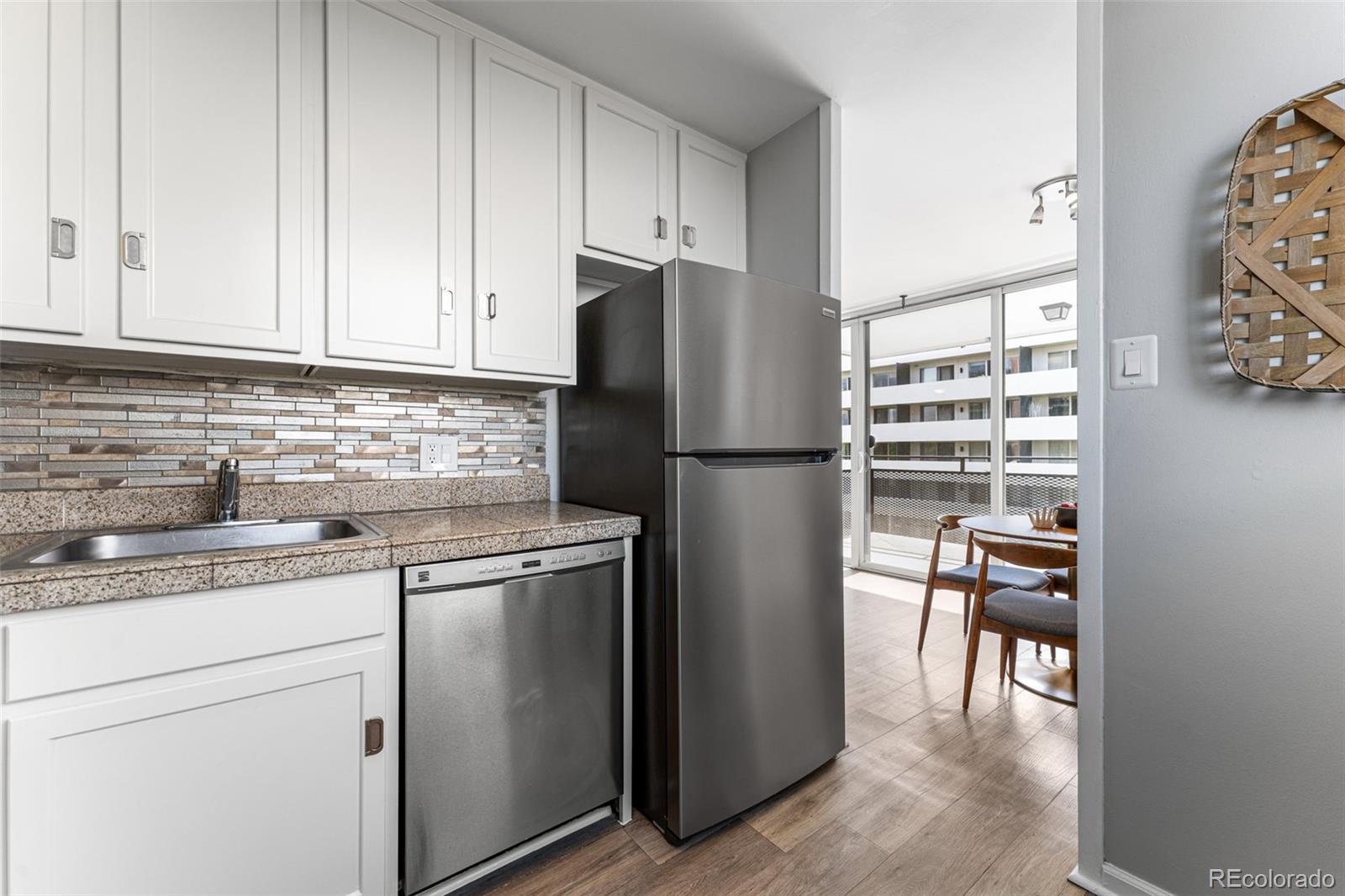 1200 Vine Street Unit: 7C