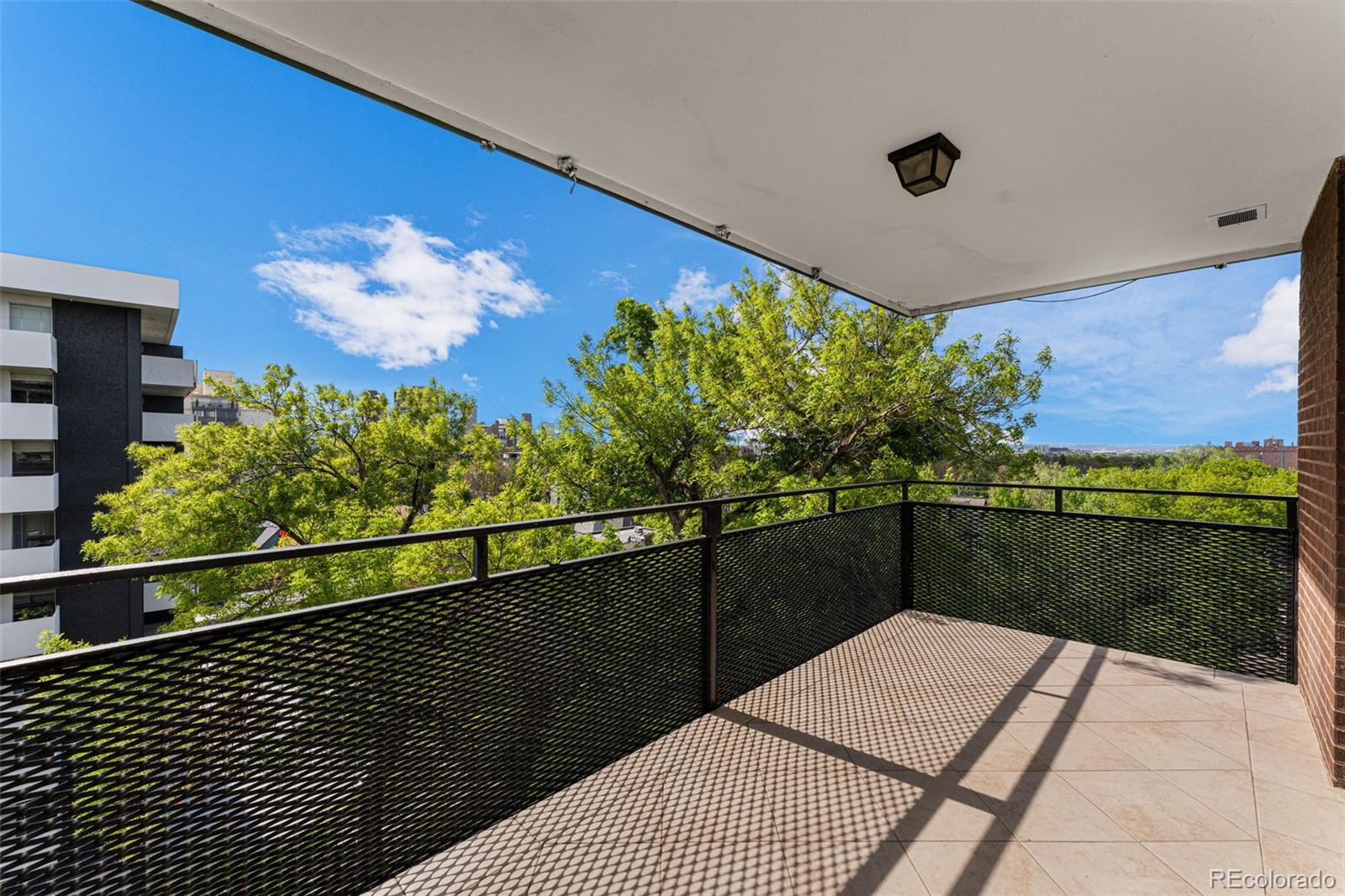 1200 Vine Street Unit: 7C