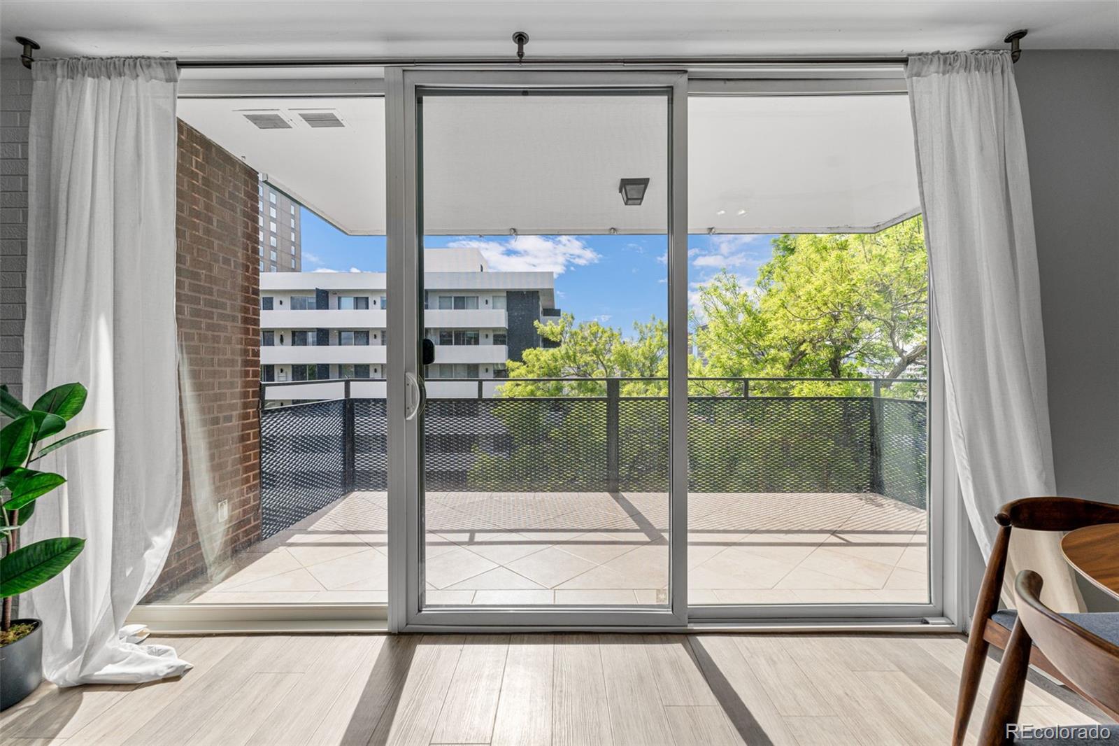 1200 Vine Street Unit: 7C