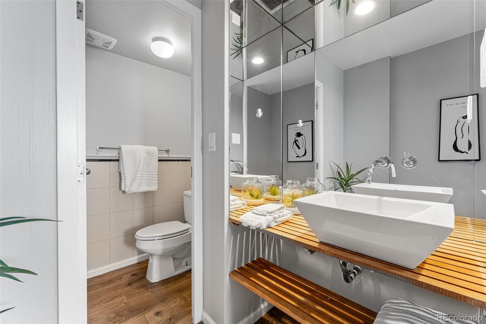 1200 Vine Street Unit: 7C