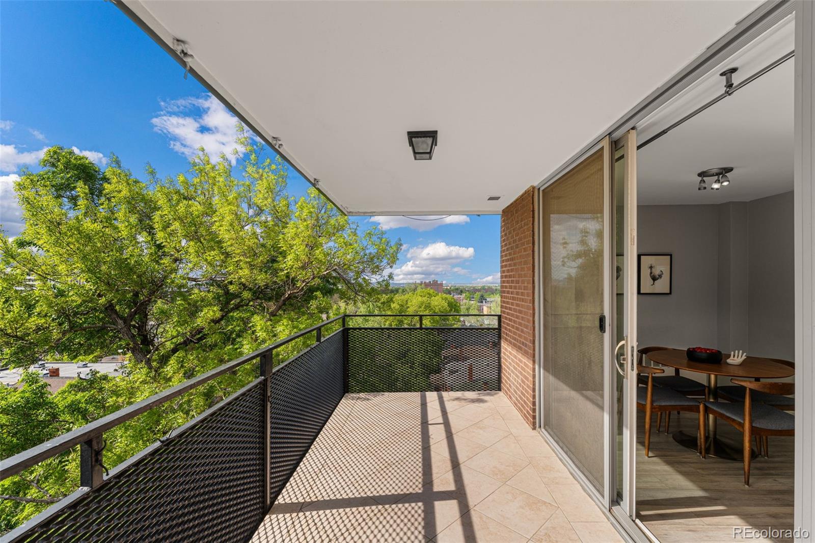 1200 Vine Street Unit: 7C