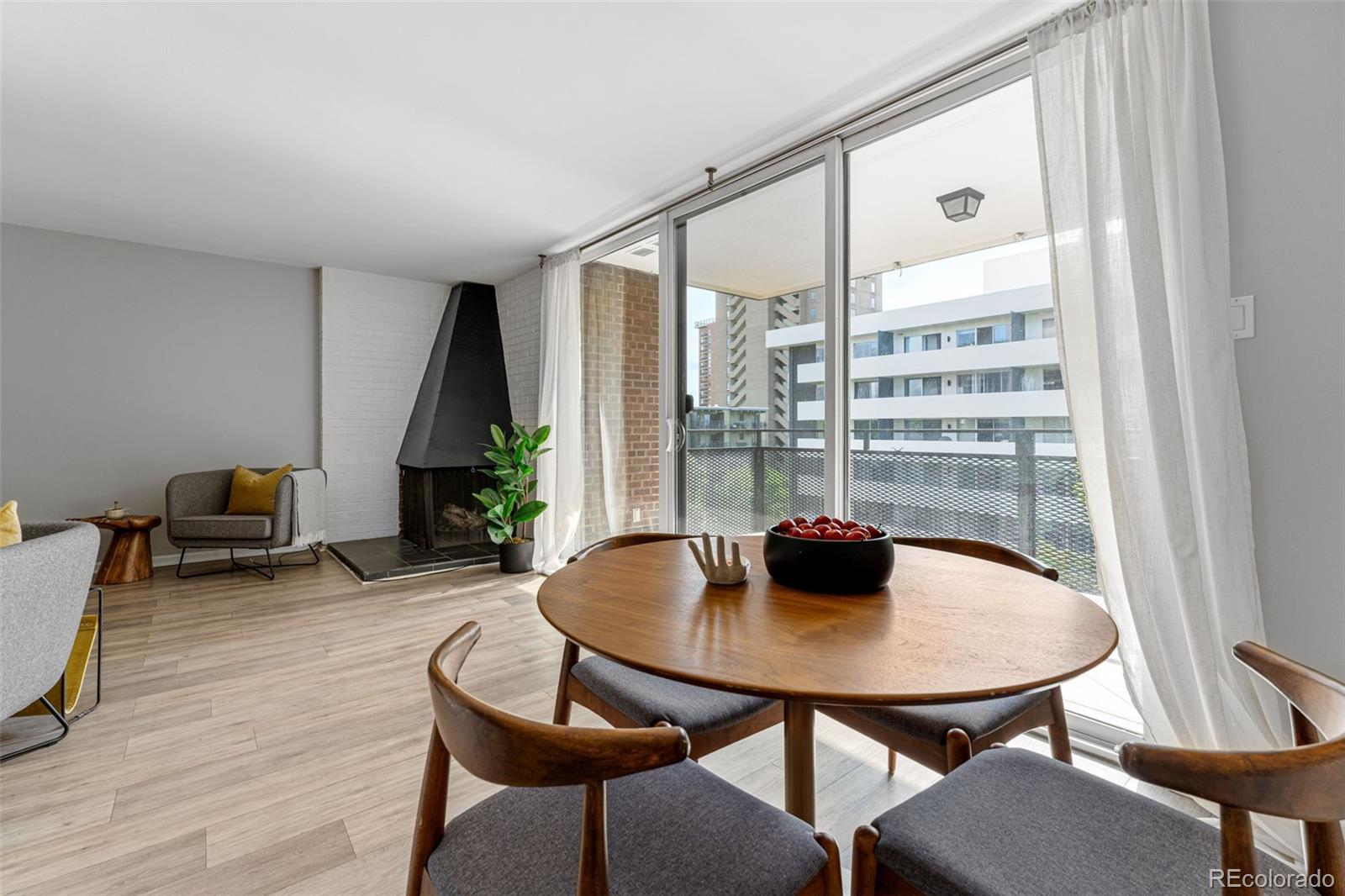 1200 Vine Street Unit: 7C